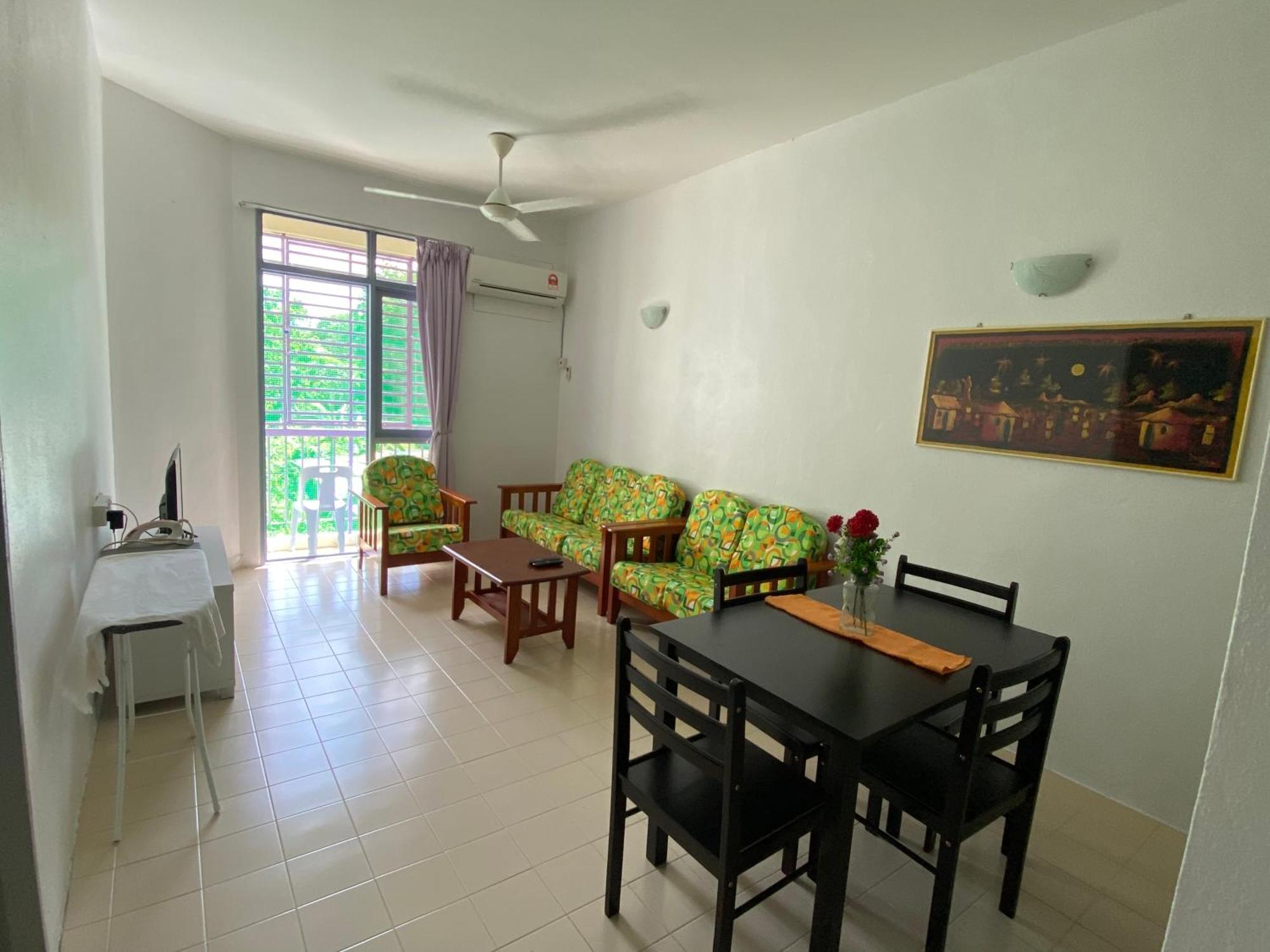 Batu Ferringhi Bayu Emas Apartment Exterior foto