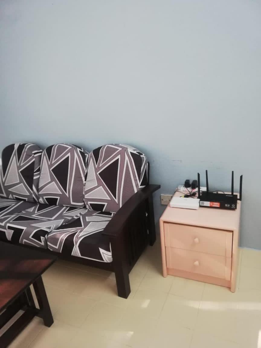 Batu Ferringhi Bayu Emas Apartment Exterior foto